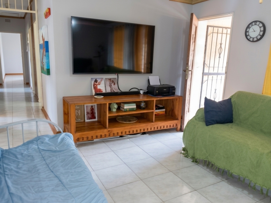 3 Bedroom Property for Sale in Geelhoutpark North West